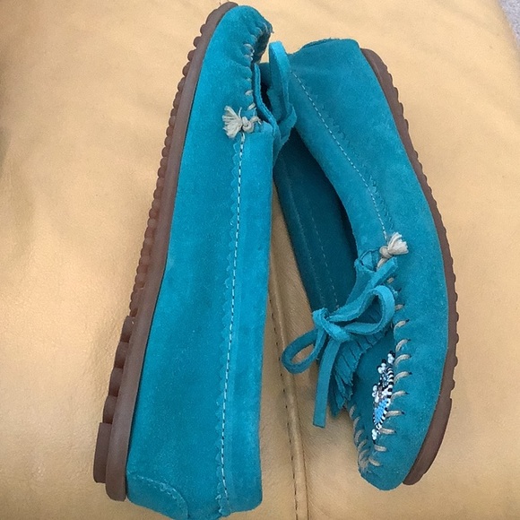 Minnetonka Beaded Moccasin Shoes Suede Turquoise Size 8 - Picture 12 of 13